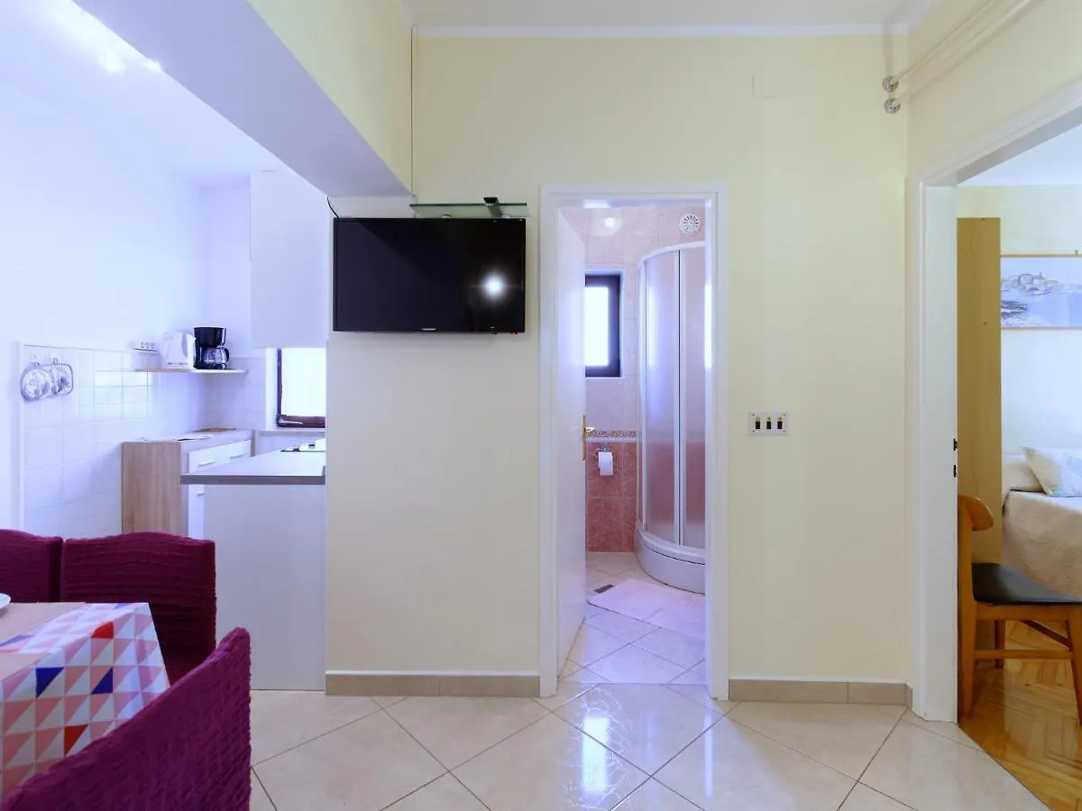 Apartments Marta By Rent Istria Новиград 3*,