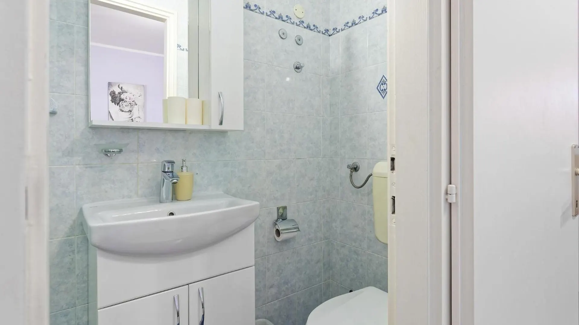 Apartments Marta By Rent Istria Новиград Гостевой дом