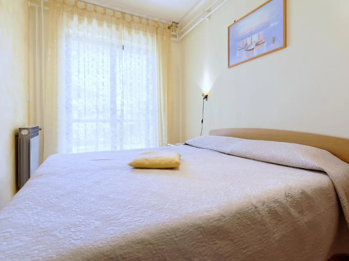 Apartments Marta By Rent Istria Novigrad  3*, Novigrad (Istria)
